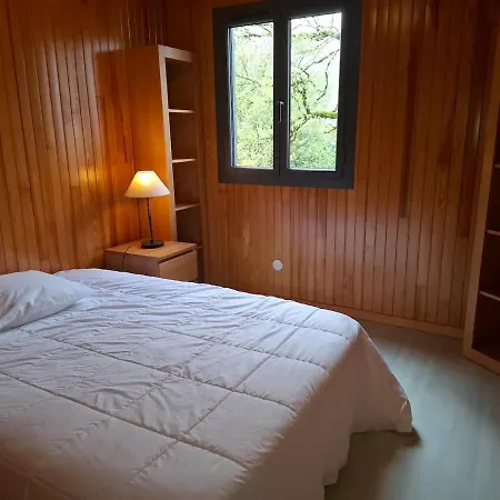 Semesterbostad Maison Du Daury Montvalent